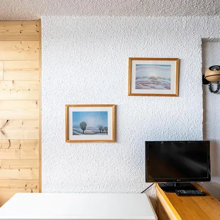 Apartment Aime 2000